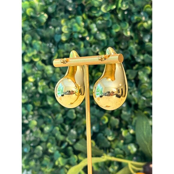 Stunning Statement Teardrop Earrings - Picture 2 of 5